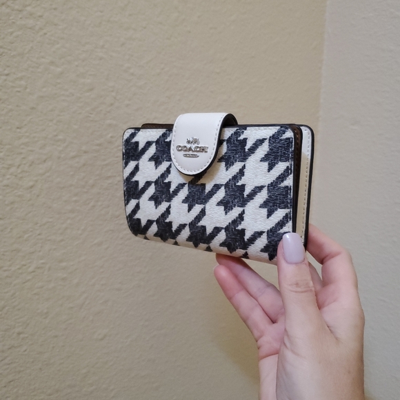 Coach Medium Corner Zip Wallet With Houndstooth Print - Picture 11 of 11